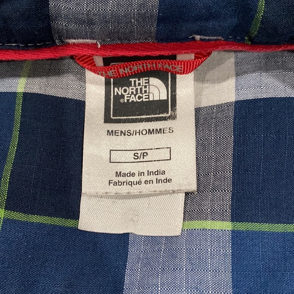 The North Face | Men’s Short Sleeve Plaid Button Down Shirt - Size Small - Picture 4 of 6